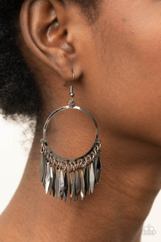 Radiant Chimes - Black - Paparazzi - Davetta Jewels