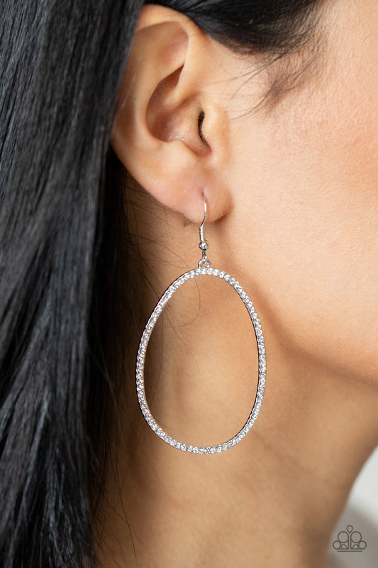 OVAL-ruled! - White - Paparazzi - Davetta Jewels