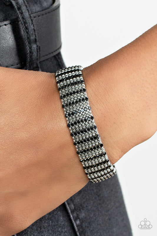 The GRIT Factor - Black - Paparazzi - Davetta Jewels