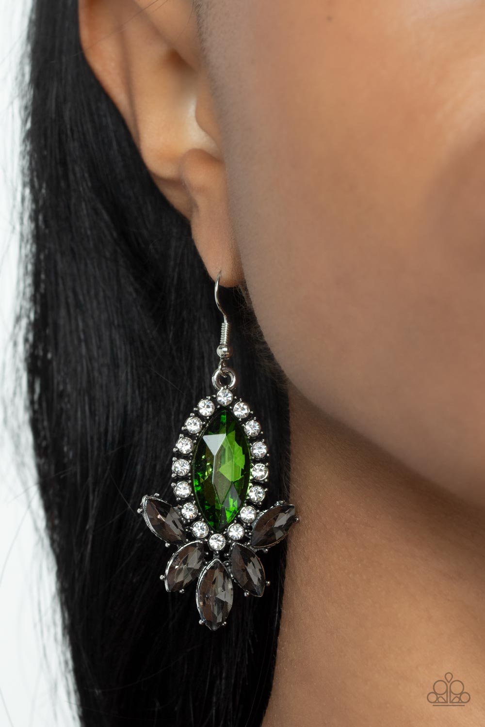 Serving Up Sparkle - Green - Paparazzi - Davetta Jewels