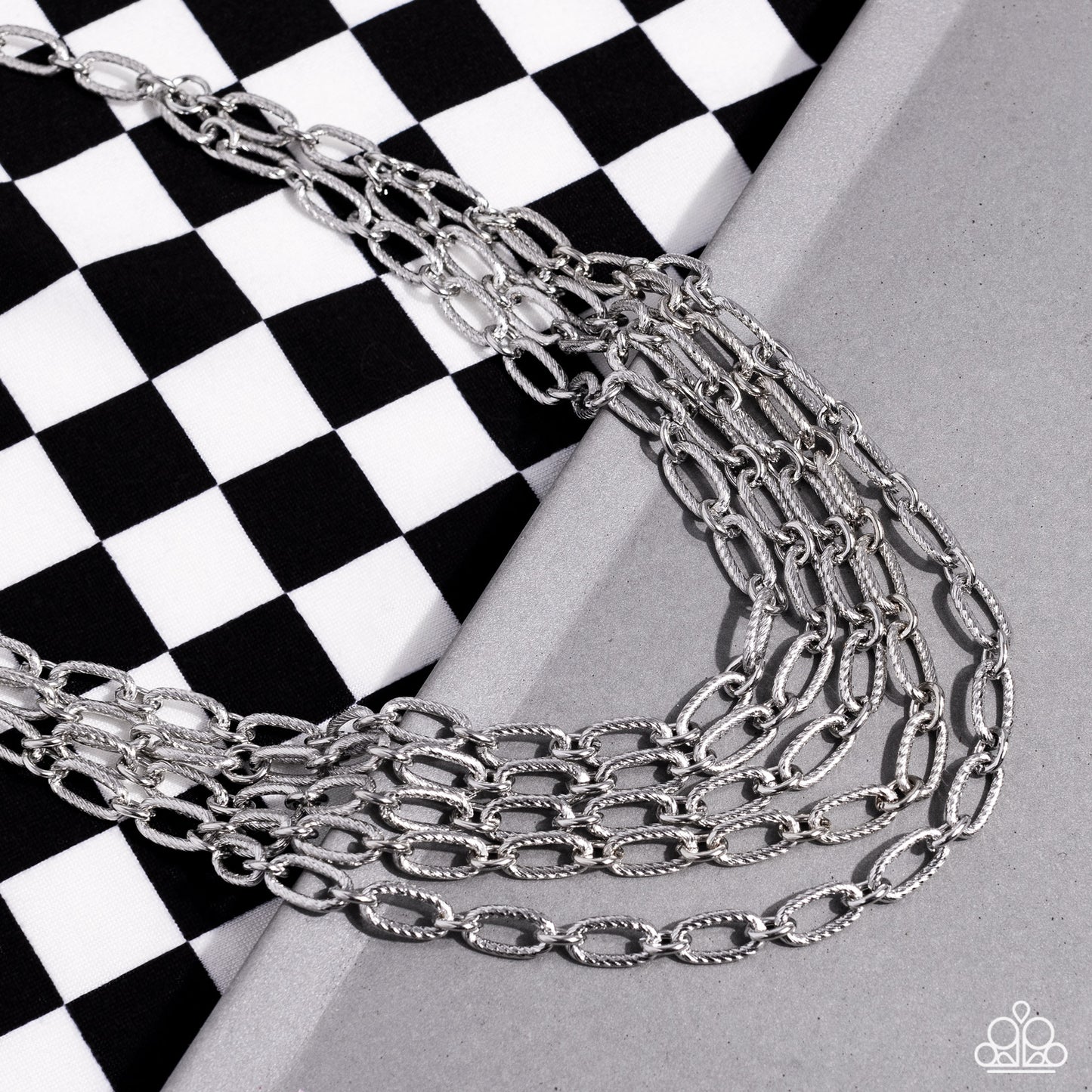 House of CHAIN - Silver - Paparazzi