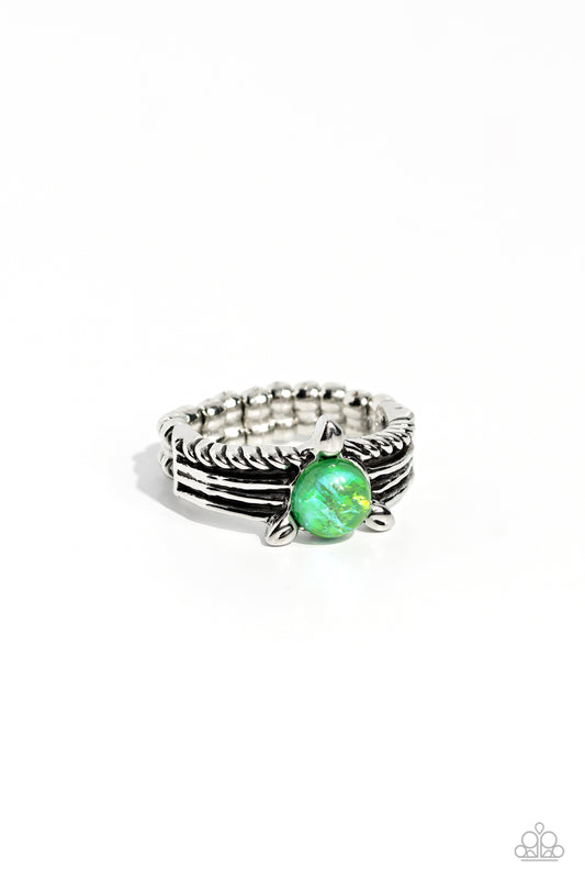 Sinuous Spotlight - Green - Paparazzi